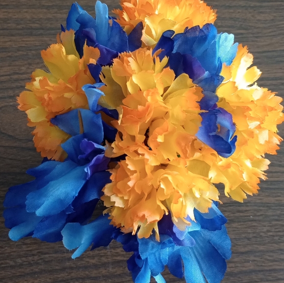 Handmade Flower Pen Bouquet - Picture 4 of 17